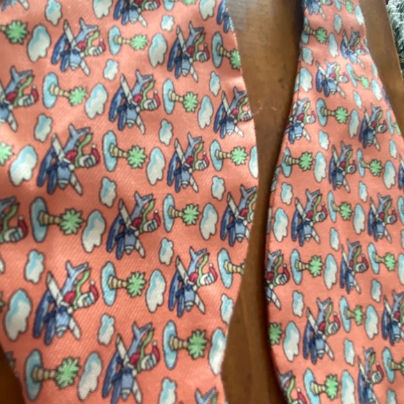 Vineyard Vines men’s bow tie - Picture 2 of 3